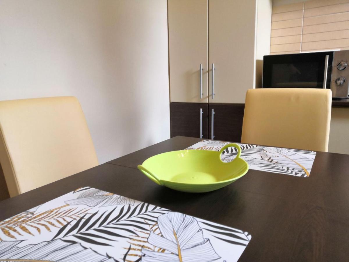 Newisland Family Apartman Sarvar Luaran gambar