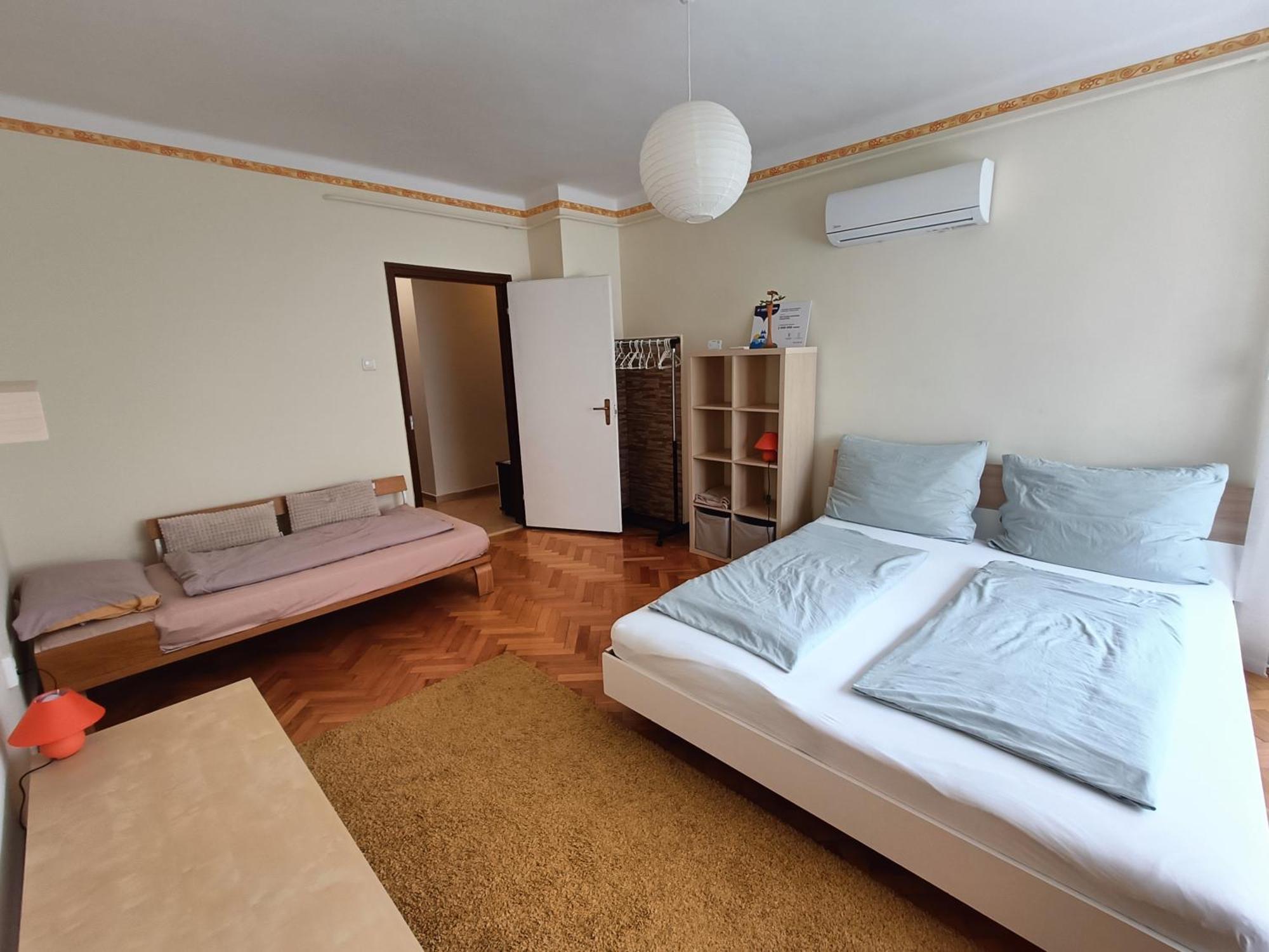 Newisland Family Apartman Sarvar Luaran gambar