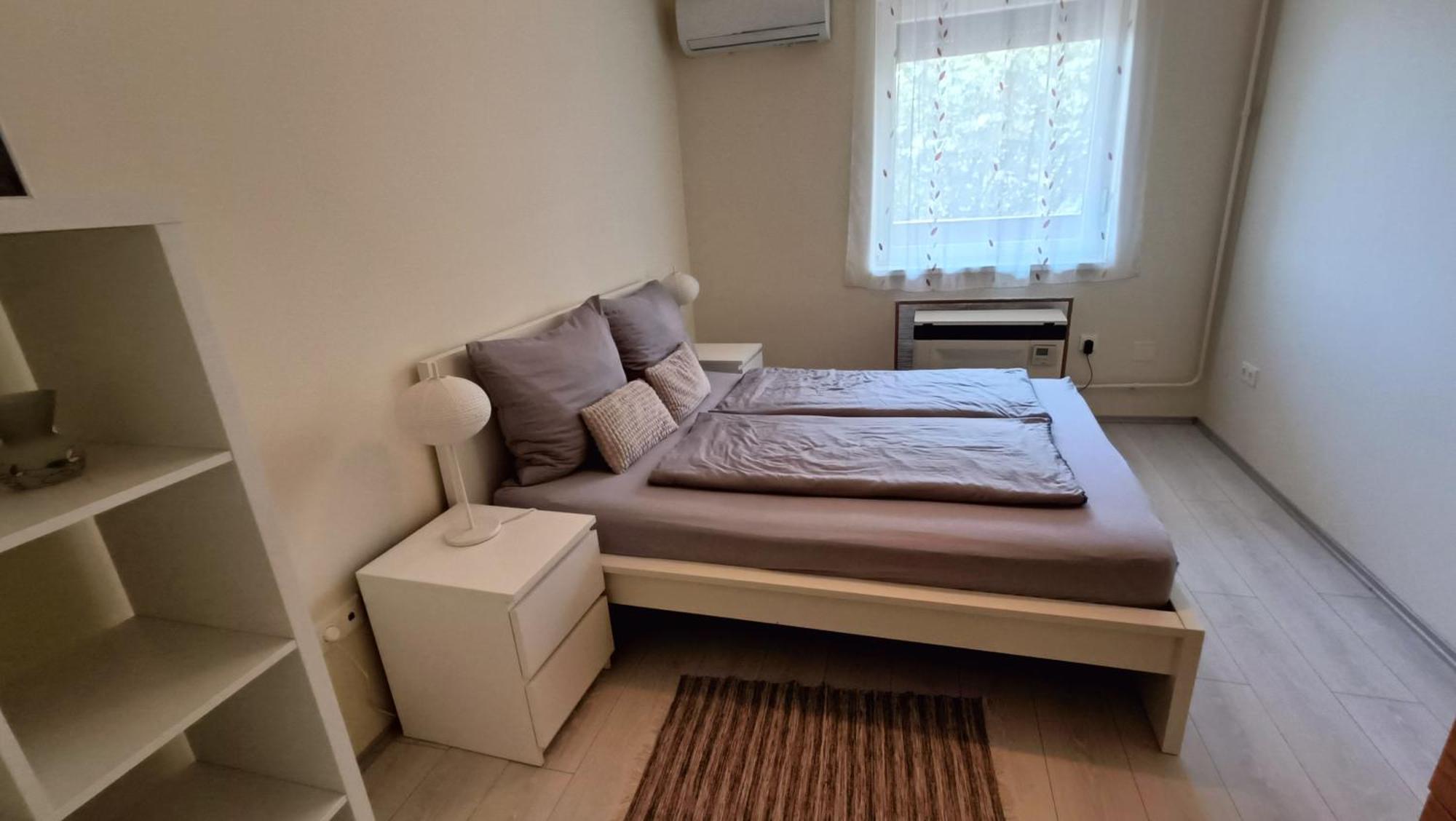 Newisland Family Apartman Sarvar Luaran gambar